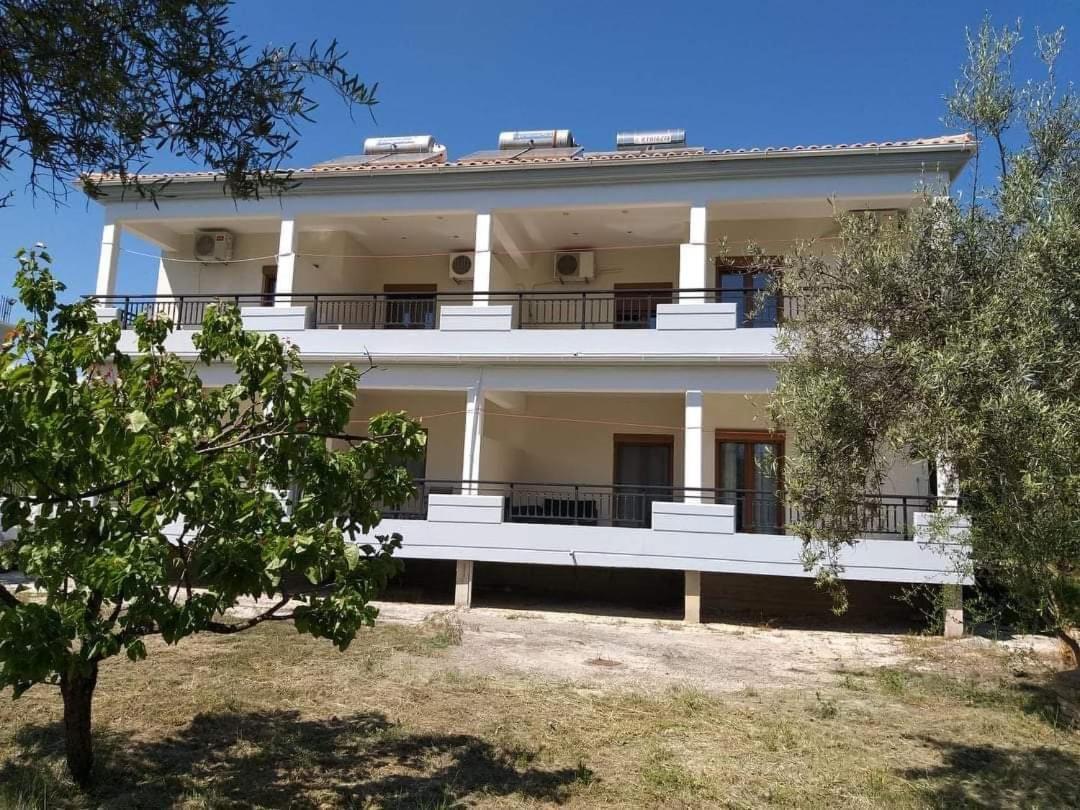 Chris Studios Vasilikí Exterior foto